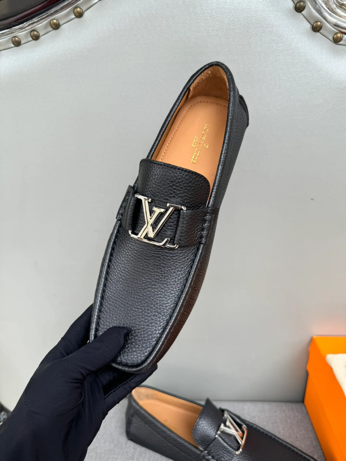 Batch 740💰[strong][strong][strong] Original order quality, new models at the counter, LV Louis Vuitton counter new models, handmade men's driving shoes, bean shoes, slip-on shoes, lazy shoes, exquisite hand-stitching, workmanship details comparable to the counters, Italian imported pebbled cowhide, water-dyed cowhide lining, sweat-absorbent and deodorant, black, 39-44 in large quantities in stock (38, 45 custom-made)
